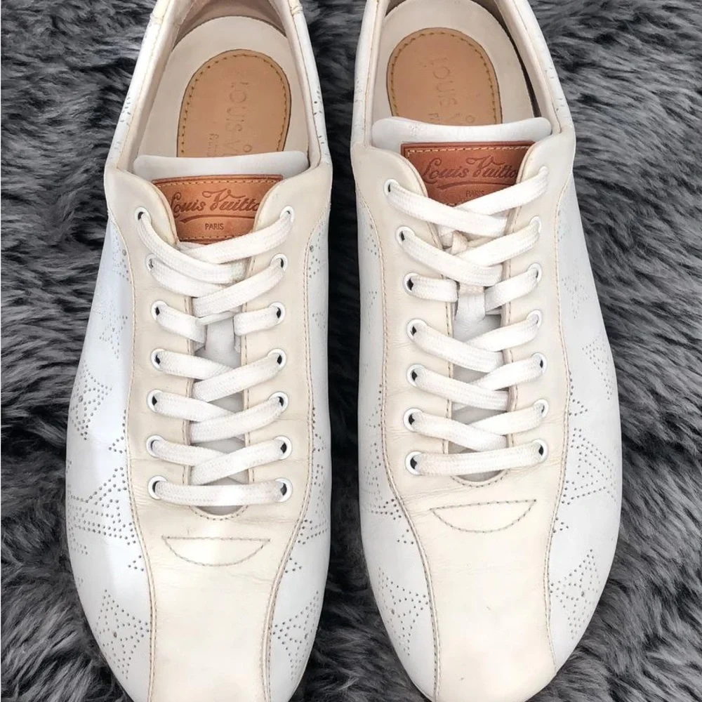 Louis Vuitton size 39 sneakers - Picture 3 of 6